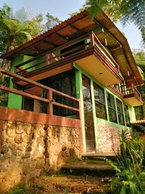 Edificio en el que se encuentra el chalet de montaña