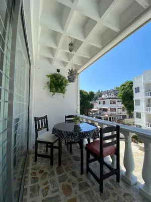 Un balcón o terraza de Departamento sobre Costera, 1min La Quebrada, 3m playas y yates