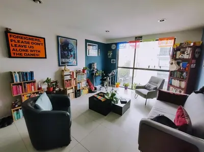 Zona de estar de Departamento COMPARTIDO en el Corazón de la Ciudad