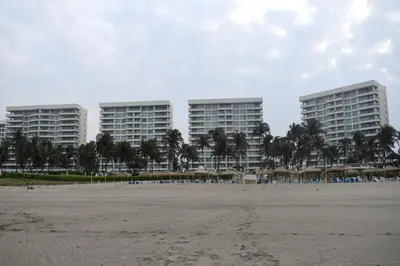 Playa de o cerca de este apartamento
