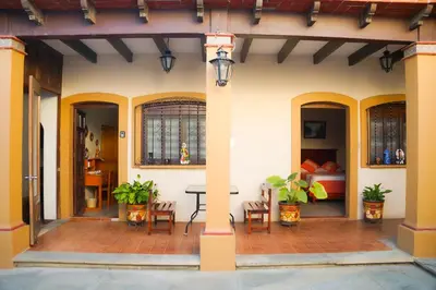 Un patio o zona al aire libre en Casa de Alicia Departamento Yagul