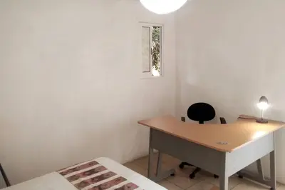 Plano de Estancia con entrada independiente en Zona Céntrica