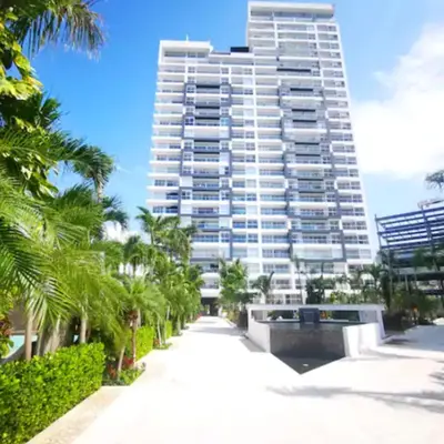 Edificio en el que se encuentra el apartamento