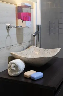 Un baño de Habitación triple zona centro