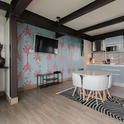 The Flamingo Rooftop Suite Unique Design in a Centric Location