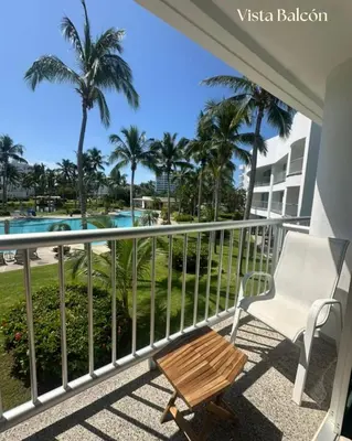 Piscina en o cerca de Lujoso Departamento con vista a alberca en Acapulco Diamante
