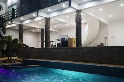 Piscina en o cerca de Blessed Rest Home Teques
