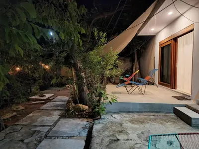 Un patio o zona al aire libre en Alojamiento Brisas
