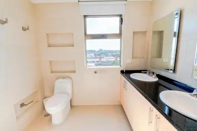 Un baño de Terra Residencial
