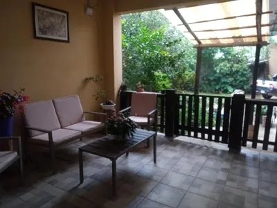 Un balcón o terraza de La casa de las flores