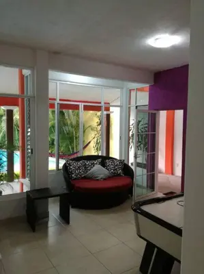Zona de estar de quintaolivos Jardín y Alberca!
