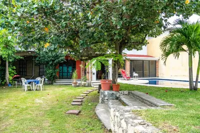 Jardín al aire libre en Casa Madero