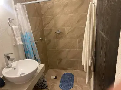 Un baño de Paraiso Familiar Laguna Alberca y WiFi 150 Mbps