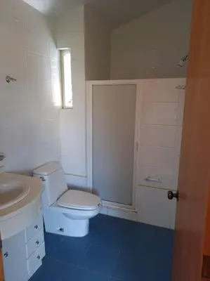Un baño de Casa para 13 en Cuerna