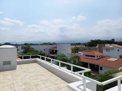 Un balcón o terraza de Casa para 13 en Cuerna