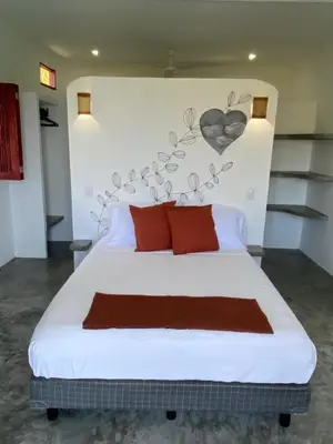 Cama o camas de una habitación en Casa Alegria Suites - Wow Views, Sunset, Beach, Pool, Parking