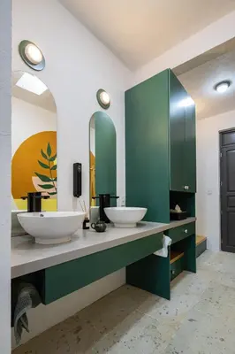 Un baño de Sleeps 9, Outdoor Space, PingPong Table, in Villa