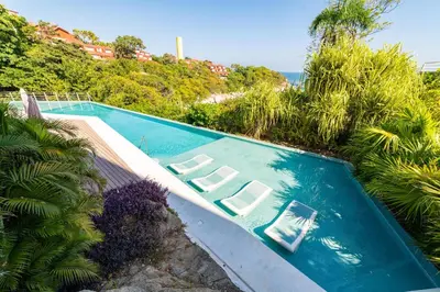 Piscina en o cerca de 1083 - Cosmo 3A3