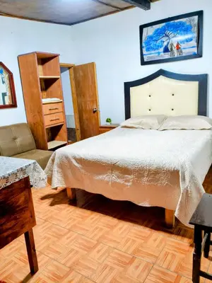 Cama o camas de una habitación en CABAÑA tipo habitación planta alta en Zacatlàn