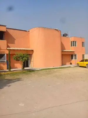 Edificio en el que se encuentra el hostal o pensión