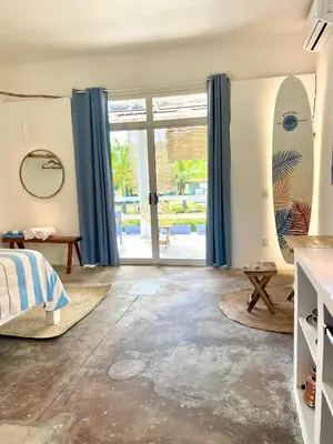 Cama o camas de una habitación en Surf and Stay Casita -beach-waves -nature