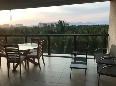 Un balcón o terraza de Acapulco amplio Depto 3bd en Residencial La Isla Torre Hawaii