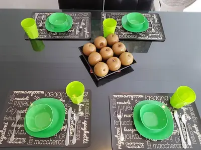 Comida en o cerca de este apartamento