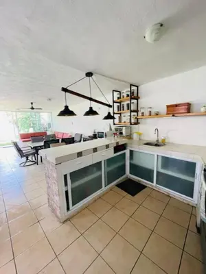 Un restaurante o sitio para comer en Ven a disfrutar de Casa Alfenapa a pie del lago, somos pet friendly