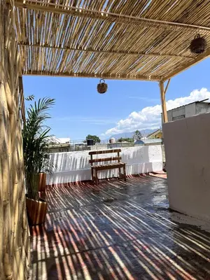 Un balcón o terraza de Casa Colibri Oaxaca con Jacuzzi en Terraza