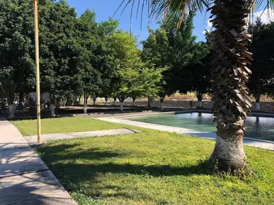 Jardín al aire libre en Hospedaje Familiar Op2