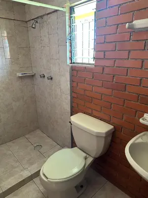 Un baño de Hotel Villa Del Rey