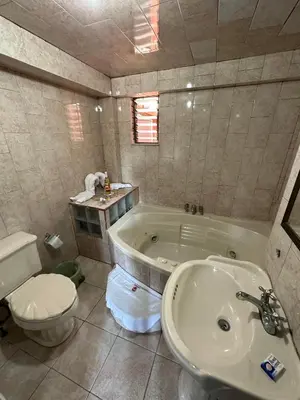 Un baño de Hotel Villa Del Rey