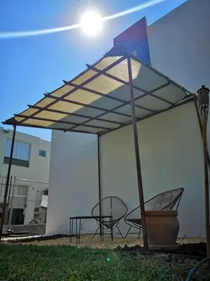 Un patio o zona al aire libre en Dafi´s House (Exclusivo con jardín)