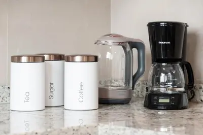 Utensilios para hacer té y café en Urban Classic CDMX 2BD 4PAX// Céntrico con balcón
